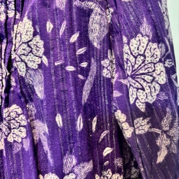 Crown & Ivy Blouse L Purple Silver Floral V Neck Long Sleeve Cottagecore Modern - Picture 2 of 7